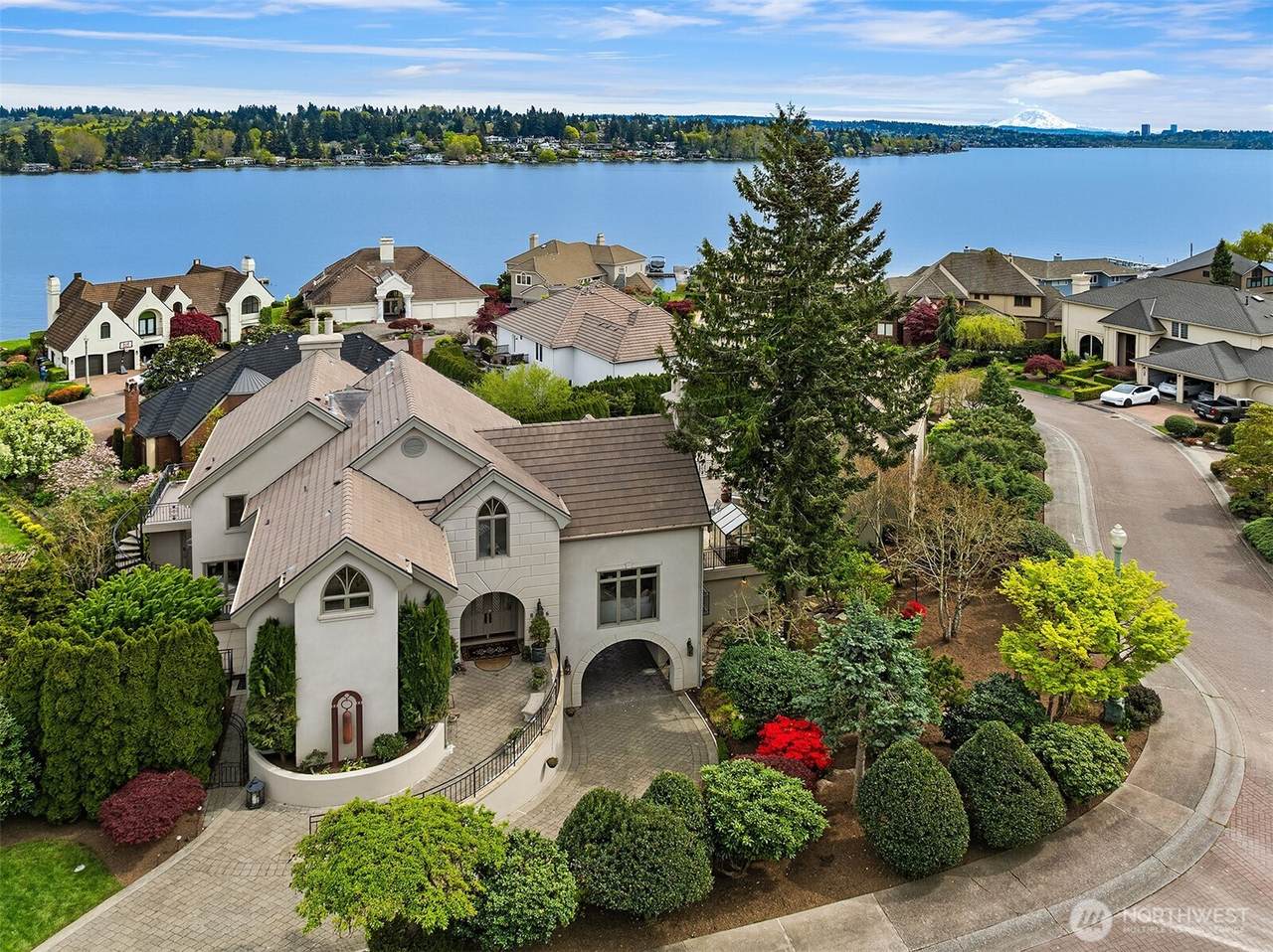 8496 Woodland Cove Drive - Photo 1