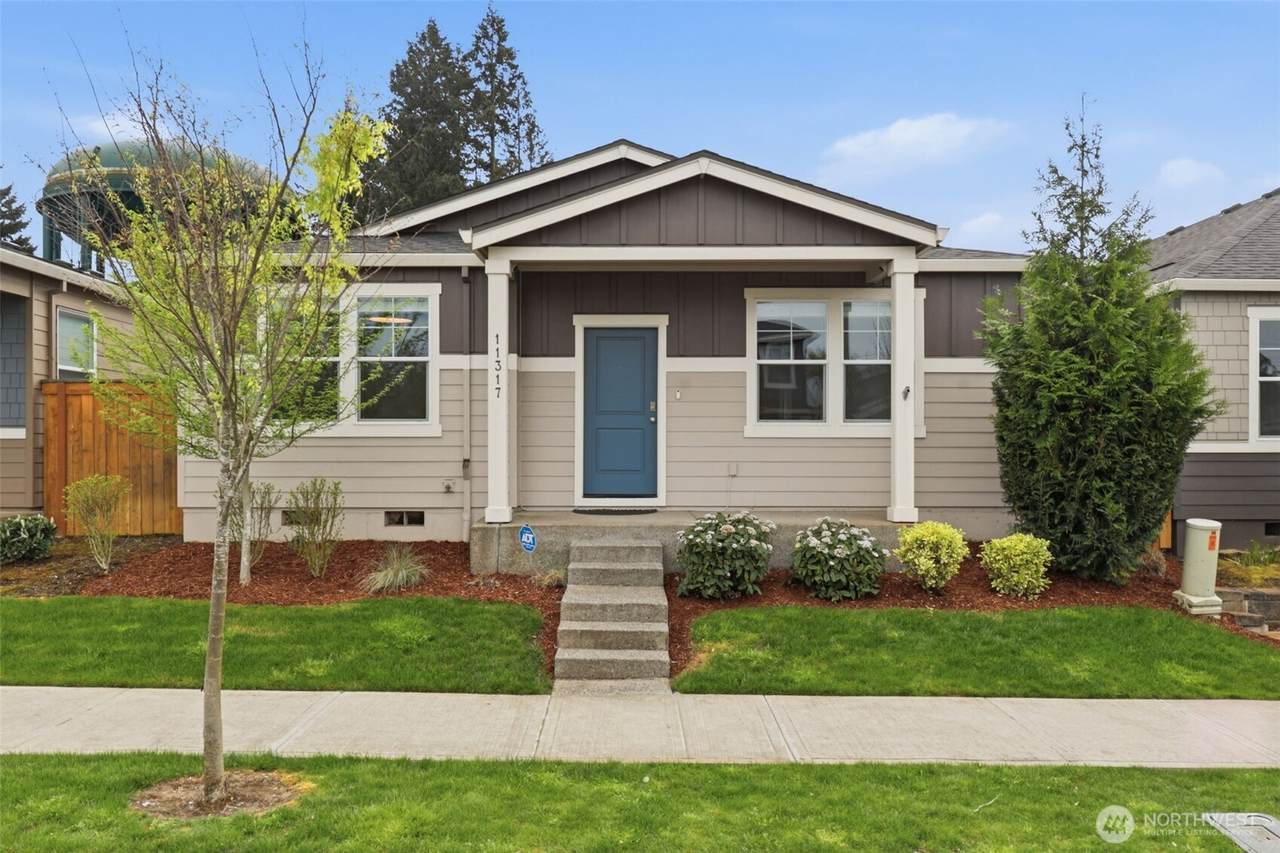 11317 17th Street - Photo 1