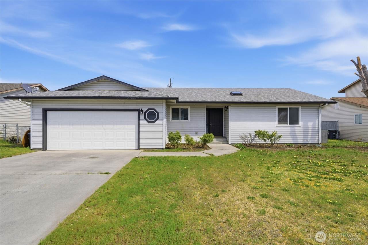 725 Sunburst Court - Photo 1