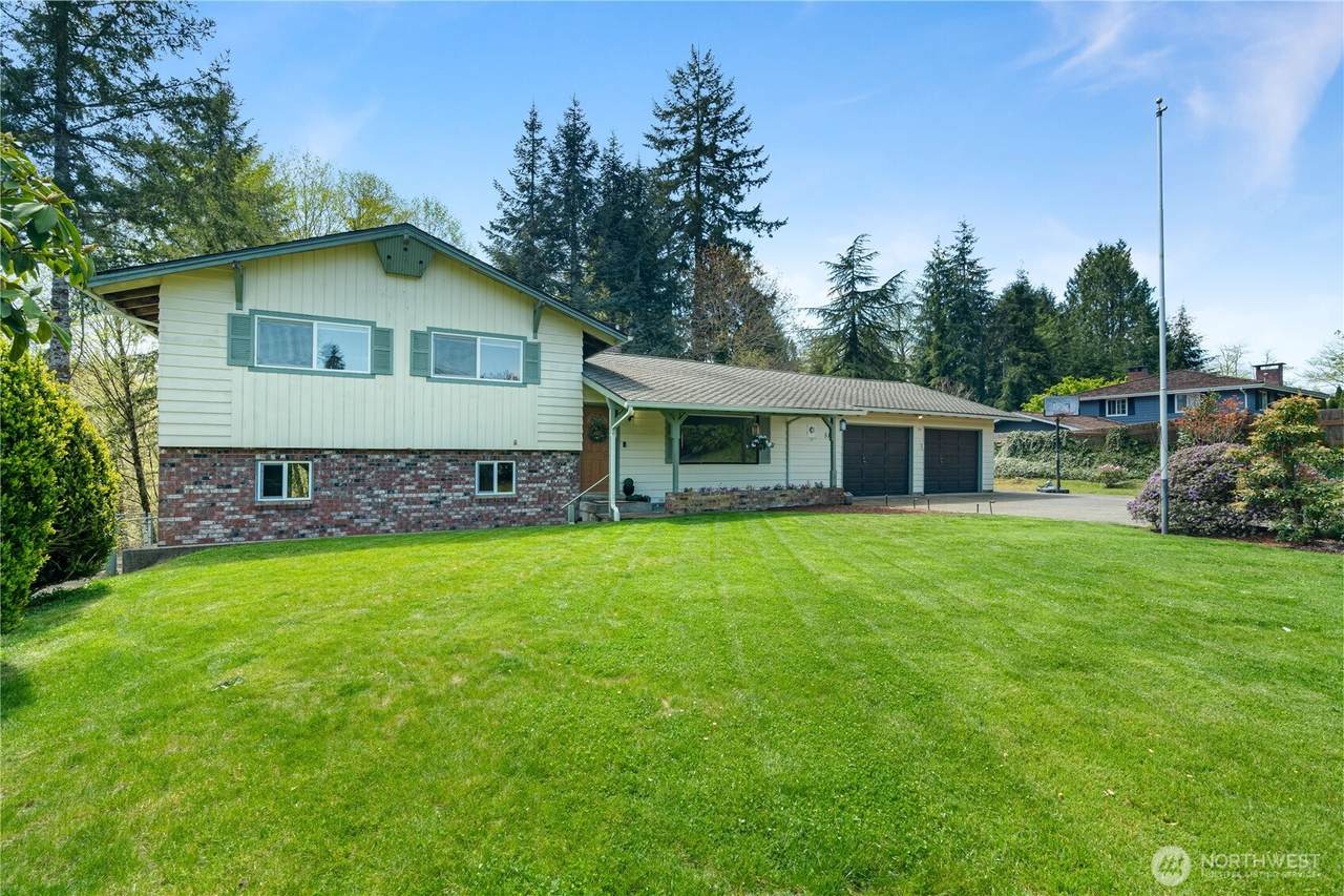 516 Lucky Lane - Photo 1