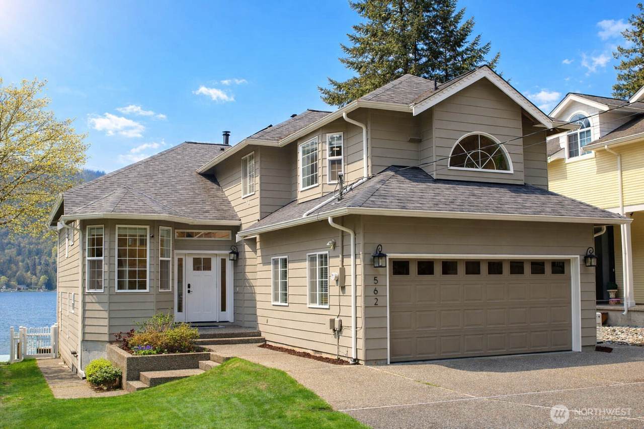 562 Lake Samish Drive - Photo 1