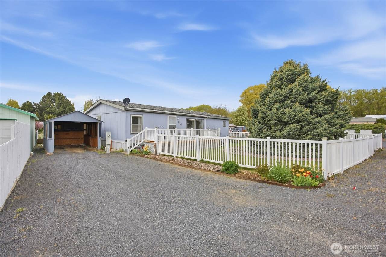 2285 Basin Street - Photo 1