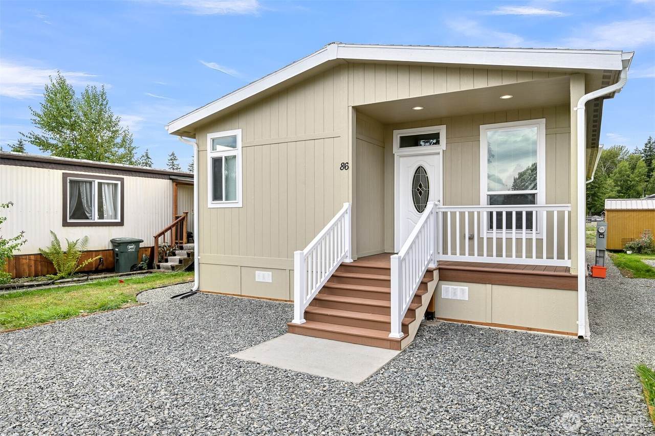 4672 Birch Bay Lynden Road - Photo 1