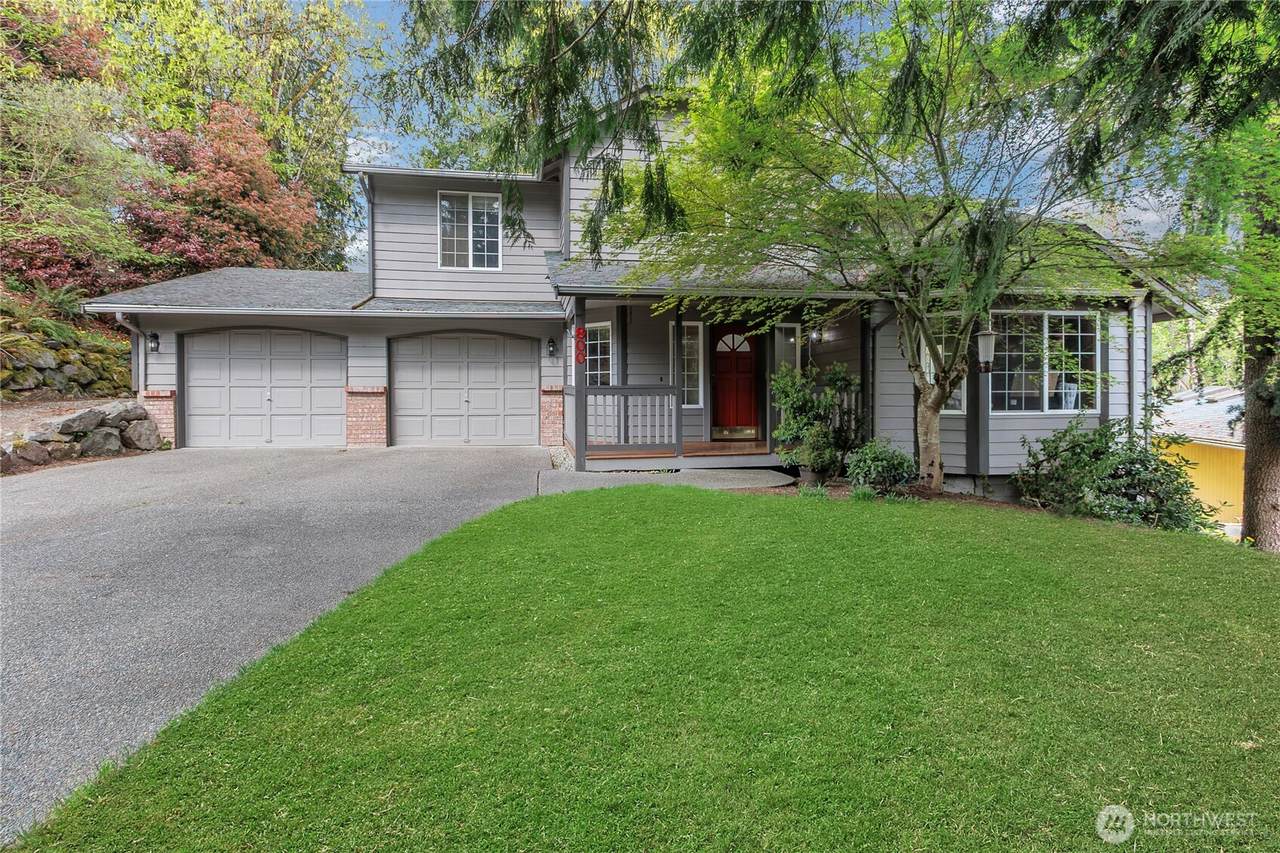 800 19th Avenue - Photo 1
