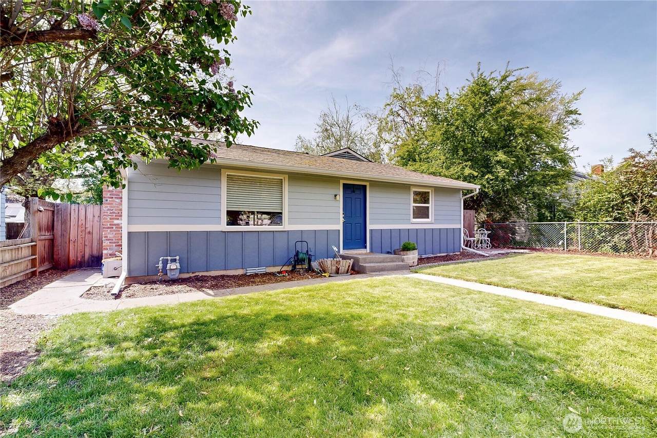 522 Sycamore Street - Photo 1