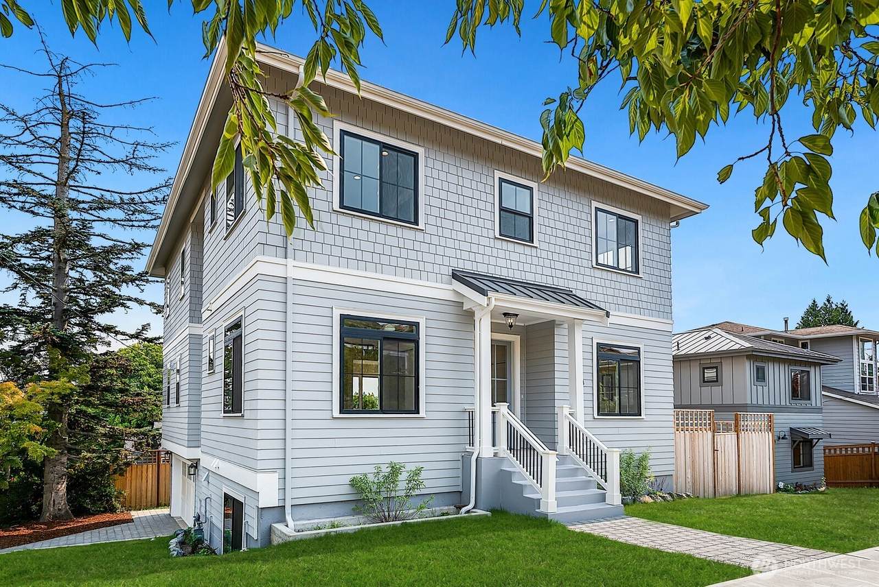 2114 26th Avenue - Photo 1