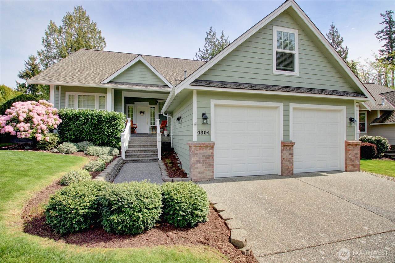 4304 Landmark Drive - Photo 1