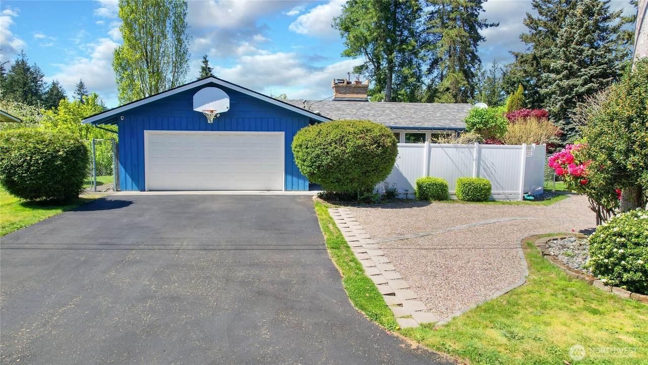 3961 Country Lane - Photo 1