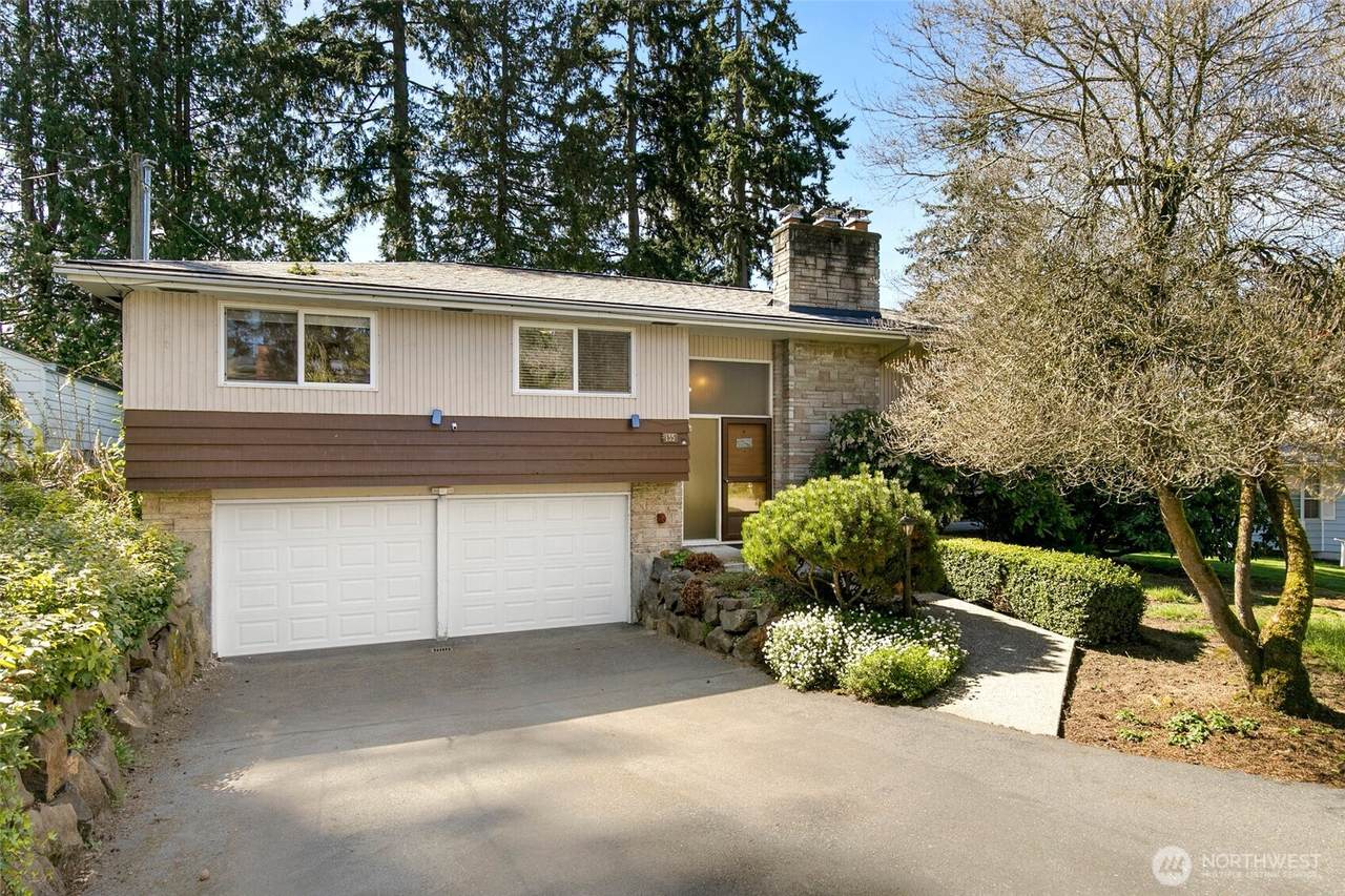 135 181st Street - Photo 1