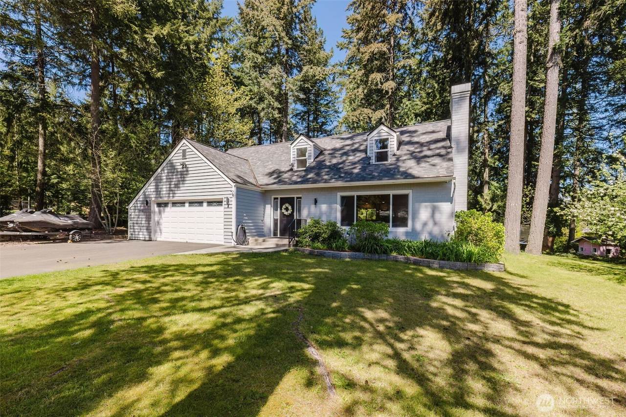 4482 Cascade Street - Photo 1