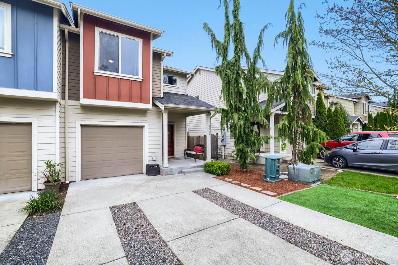 4114 82nd Avenue - Photo 1