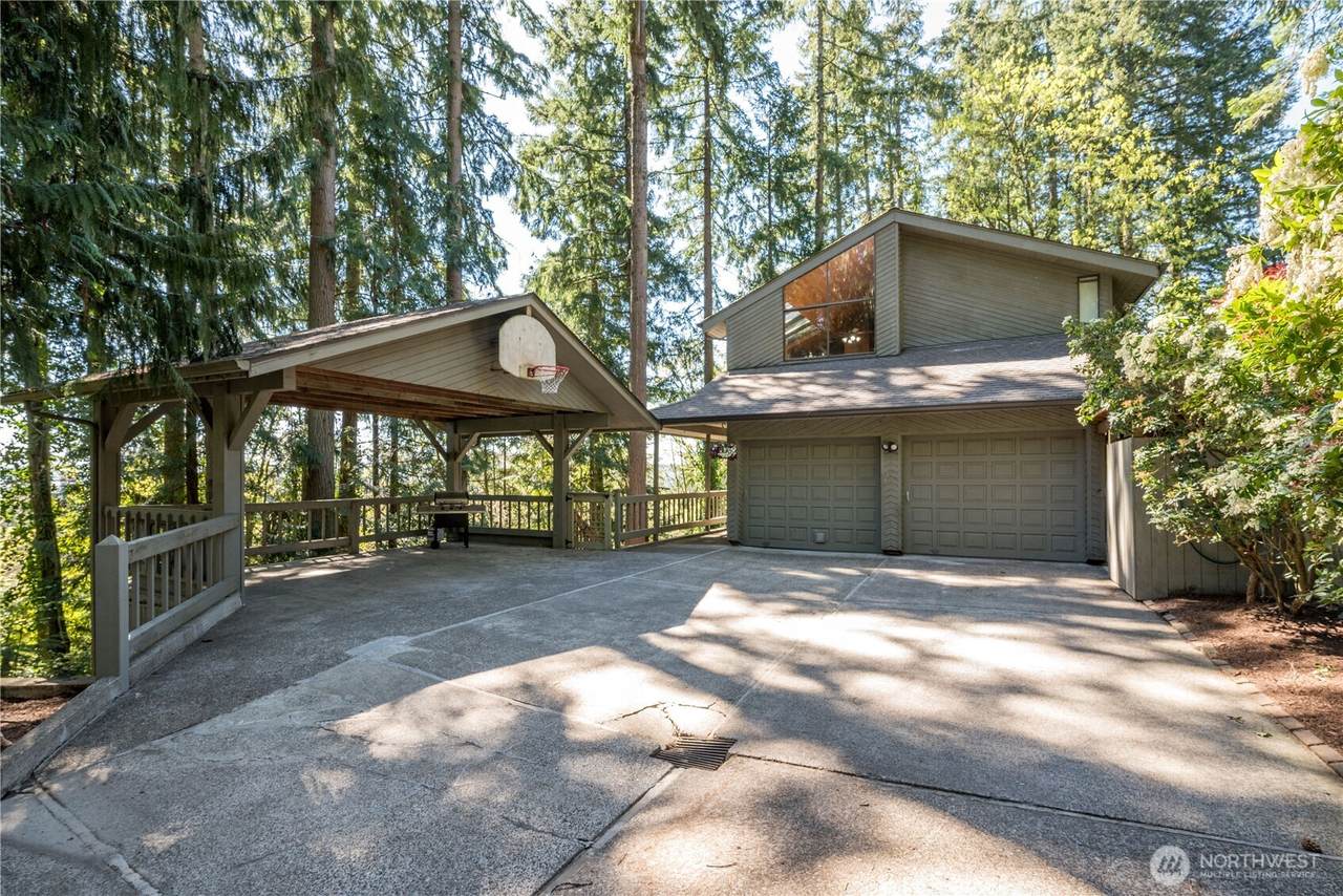 125 Monticello Drive - Photo 1
