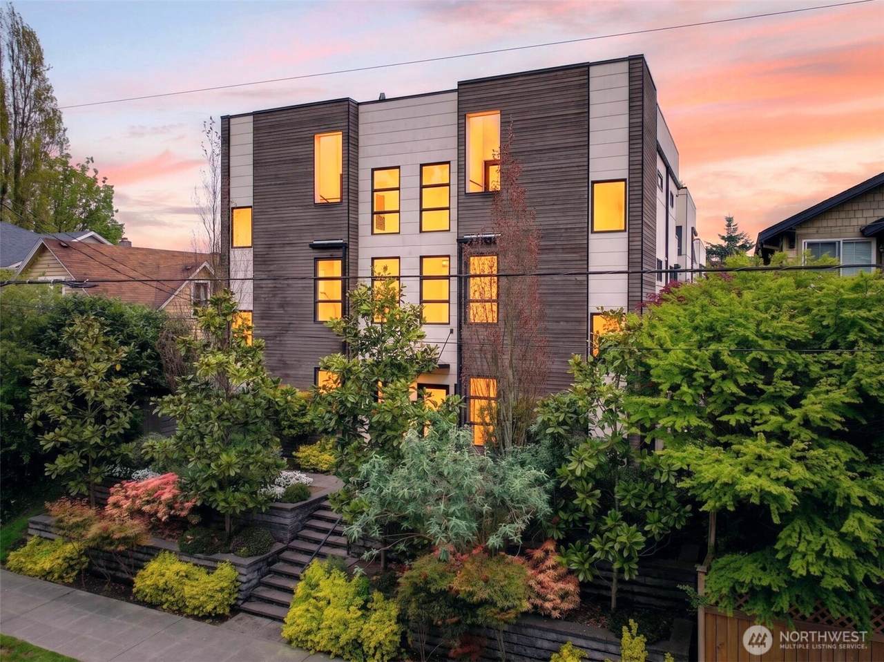 3014 21st Avenue - Photo 1