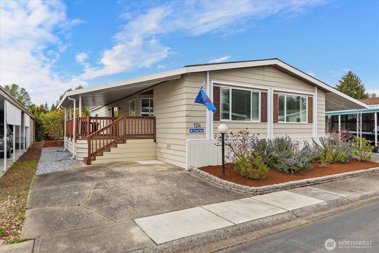 11436 208th Street - Photo 1