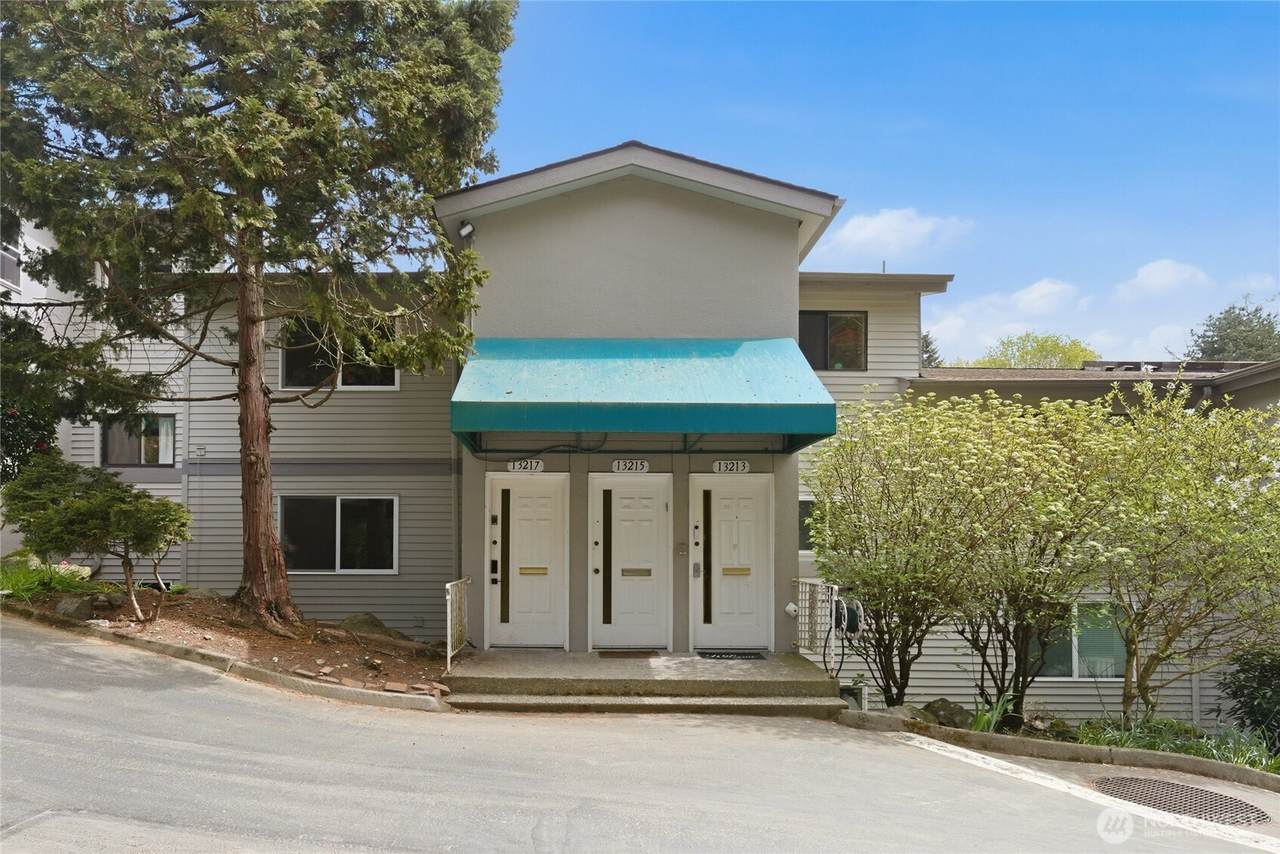 13217 15th Avenue - Photo 1