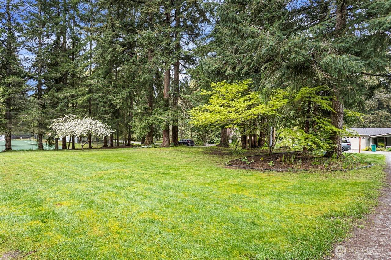10407 206th Avenue - Photo 1