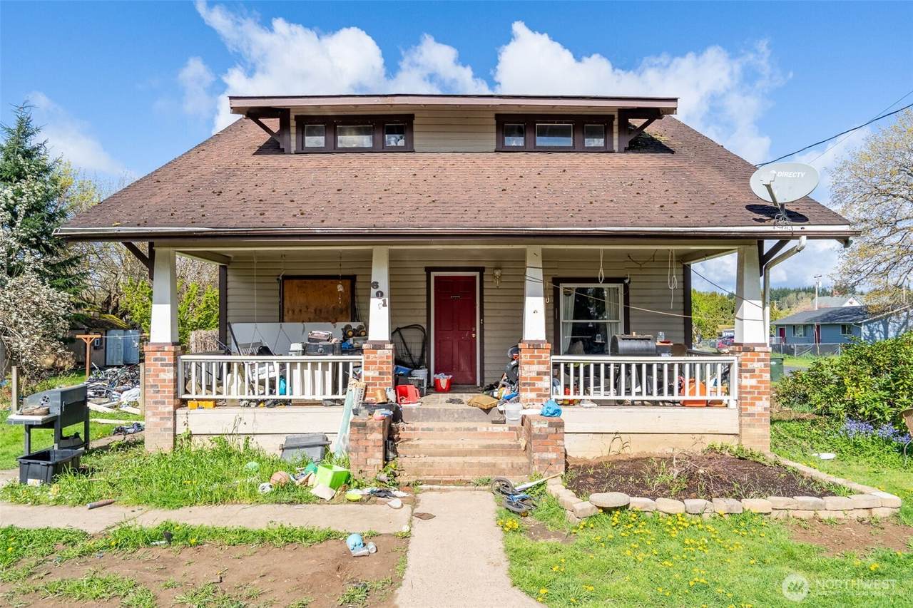 601 2nd Street - Photo 1