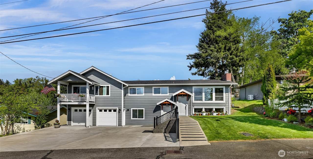 2128 St Clair Street - Photo 1