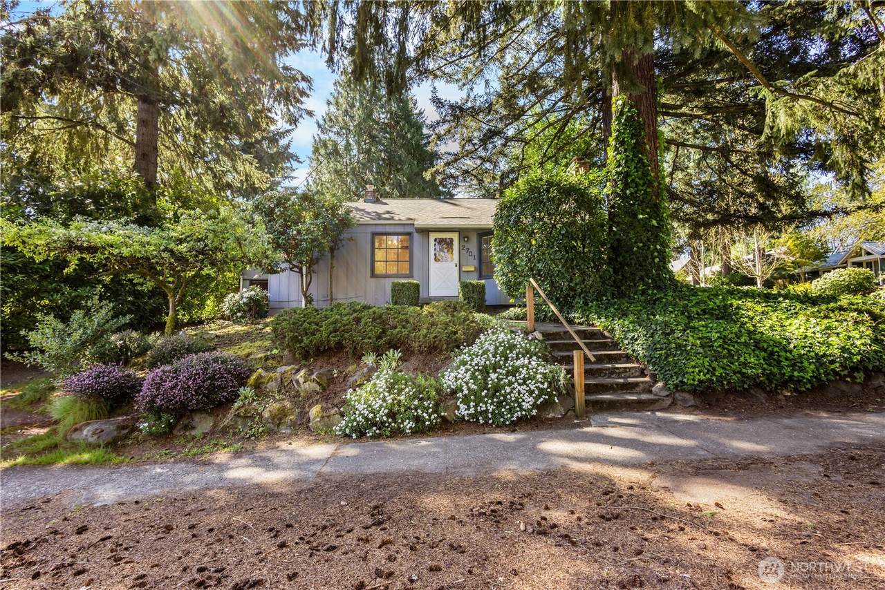 2701 90th Street - Photo 1