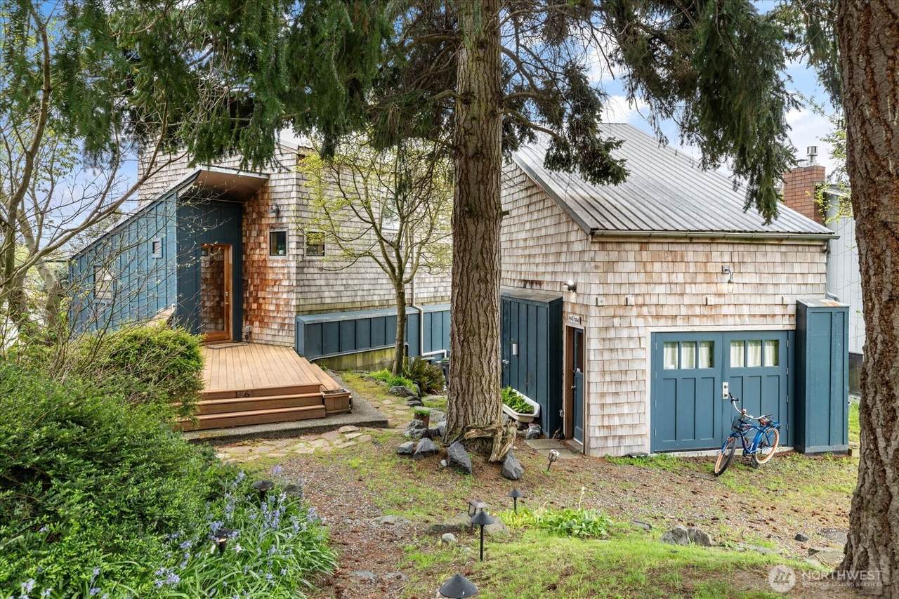 1060 Halsey Drive - Photo 1
