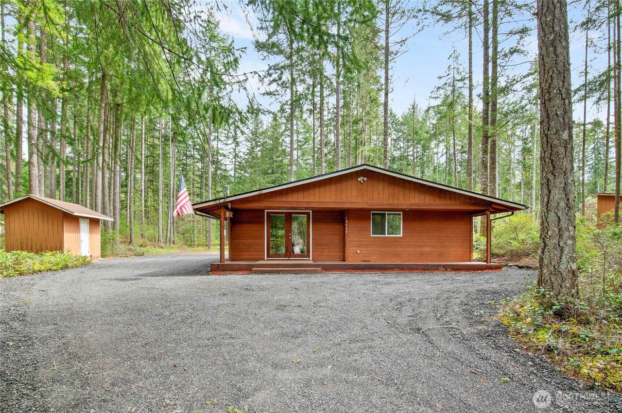 12832 Burchard Drive - Photo 1