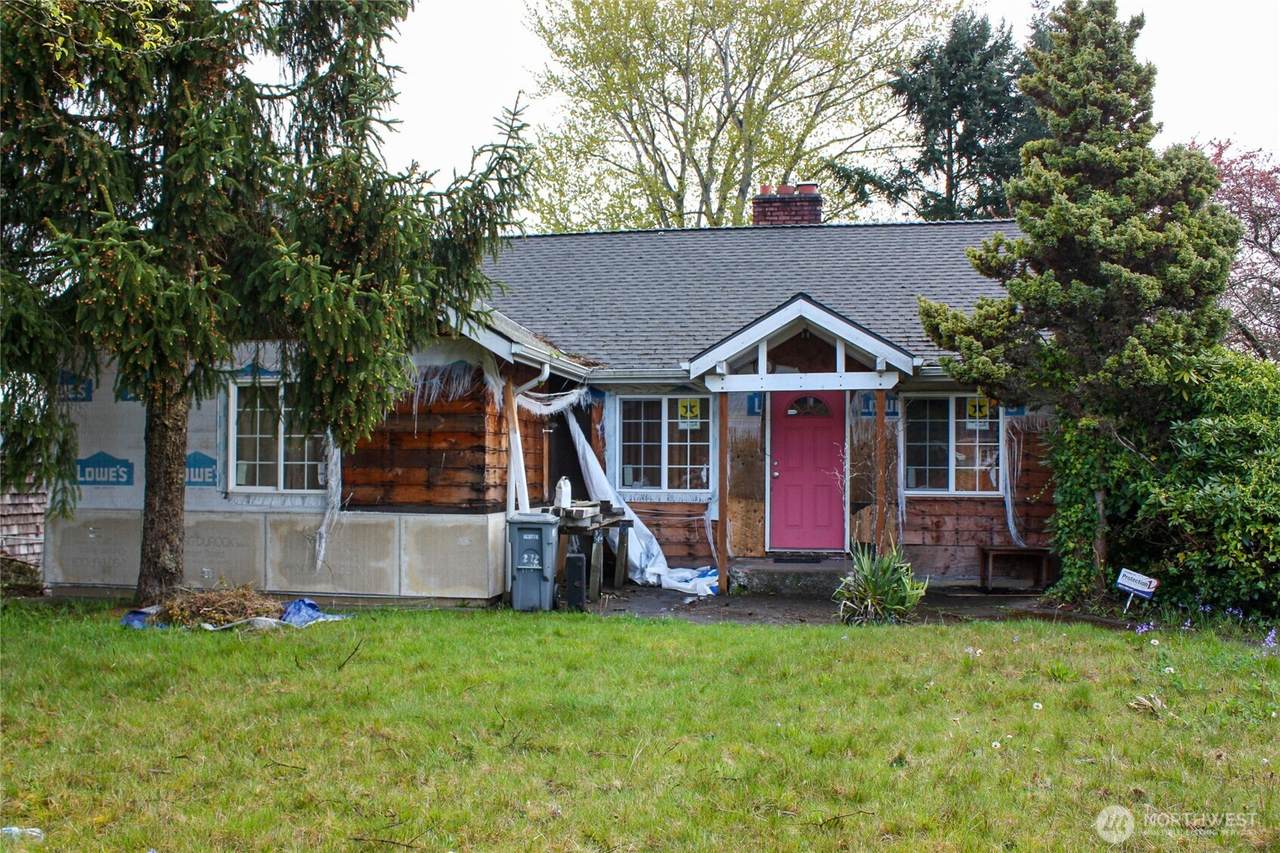 4535 Colby Ave - Photo 1