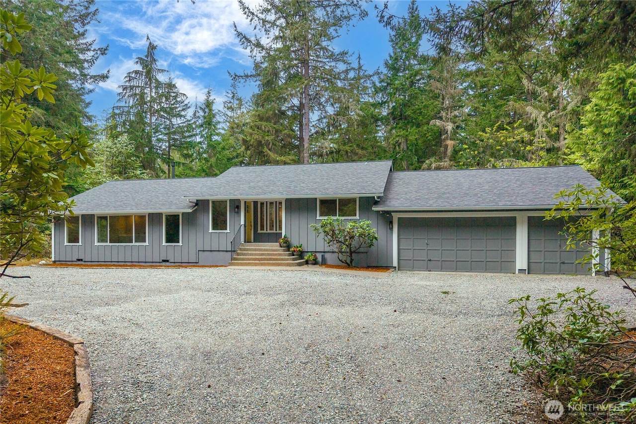 8518 58th Avenue - Photo 1