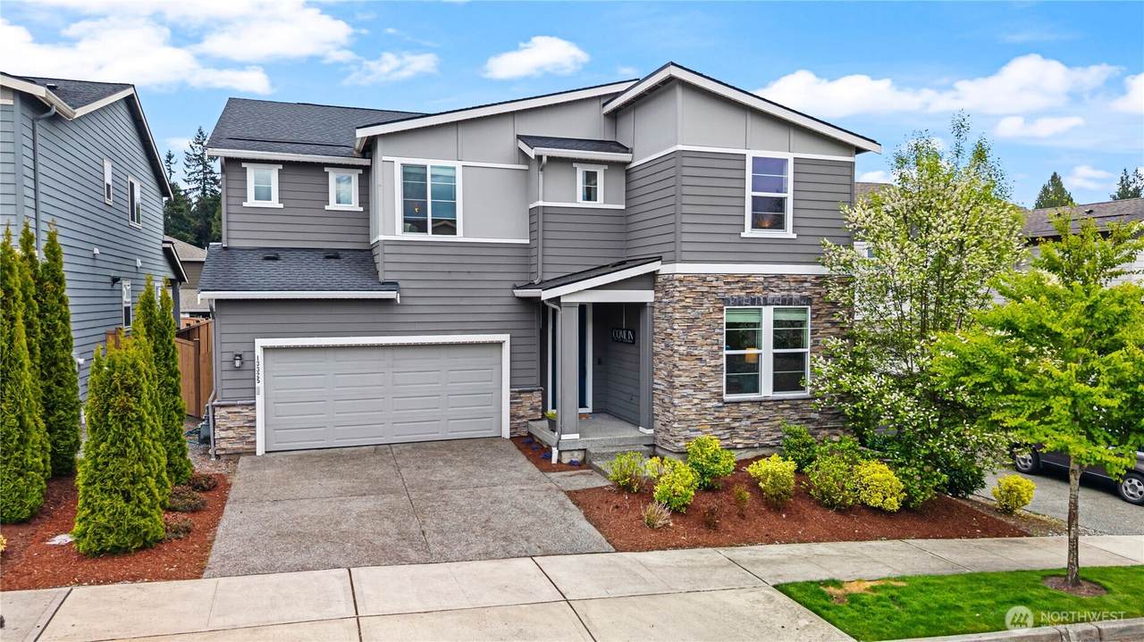 13325 205th Avenue - Photo 1