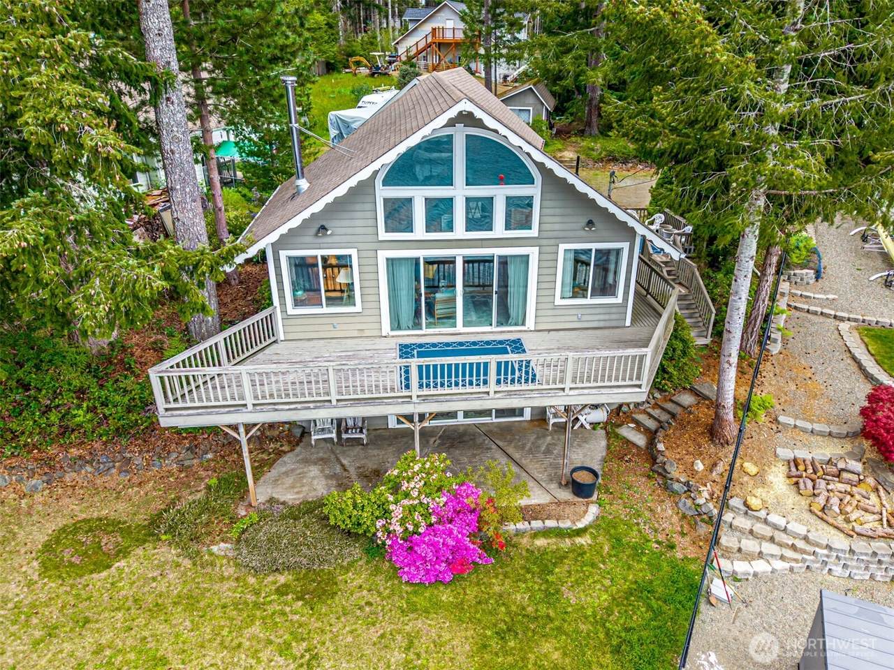 10 North Cove Road - Photo 1