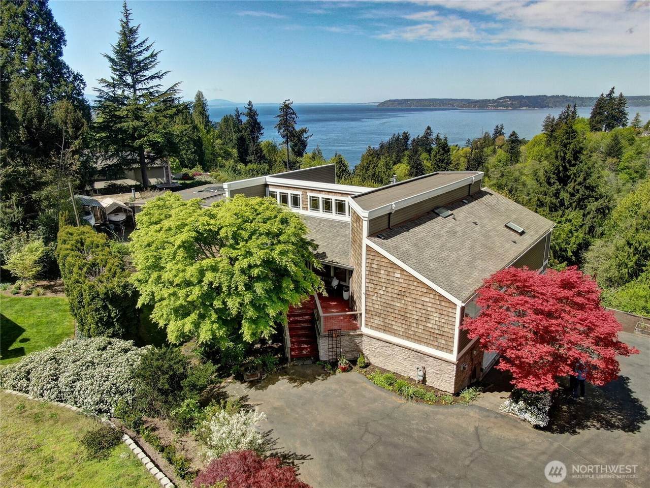 7103 156th Street - Photo 1