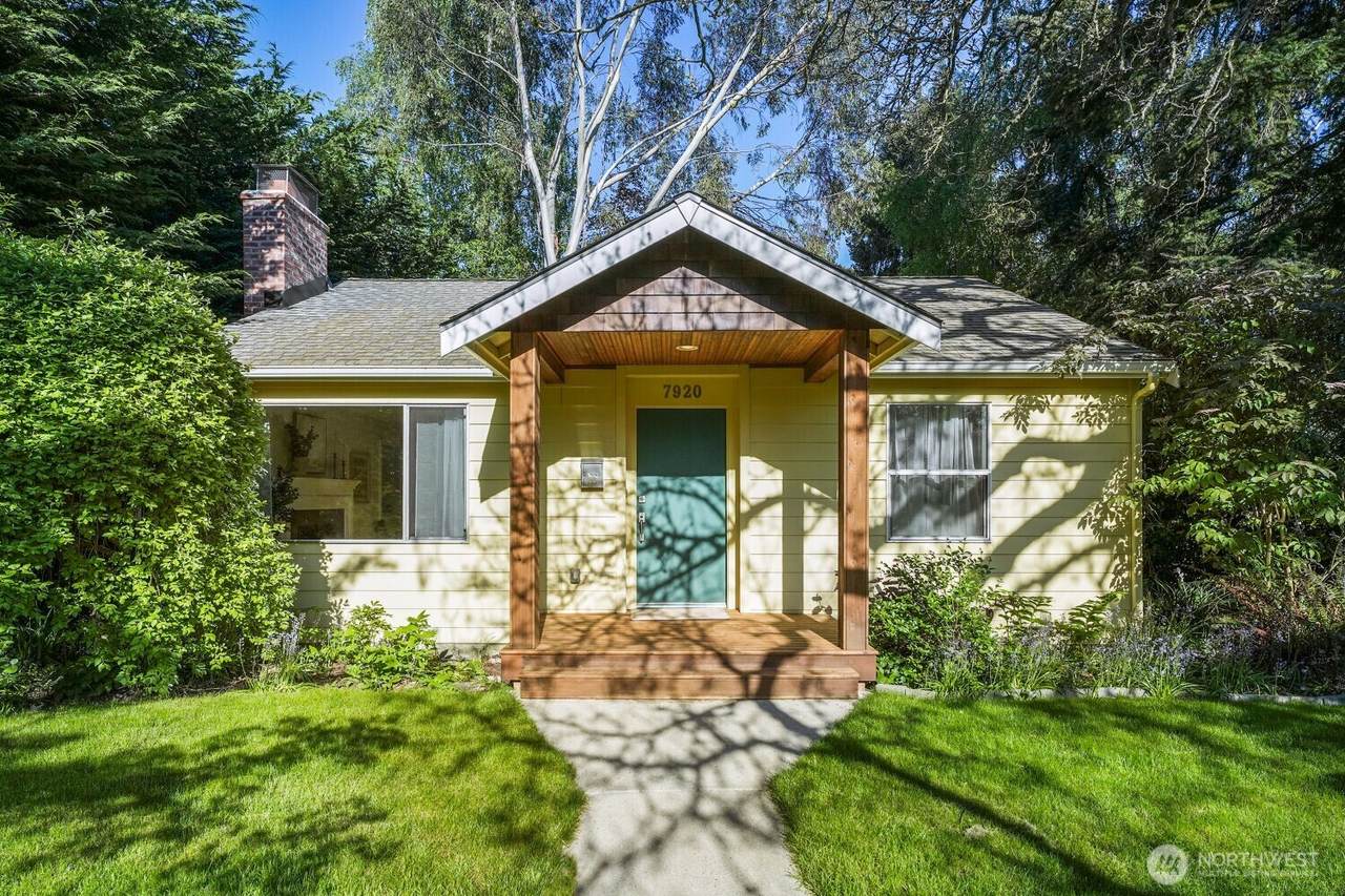 7920 28th Avenue - Photo 1