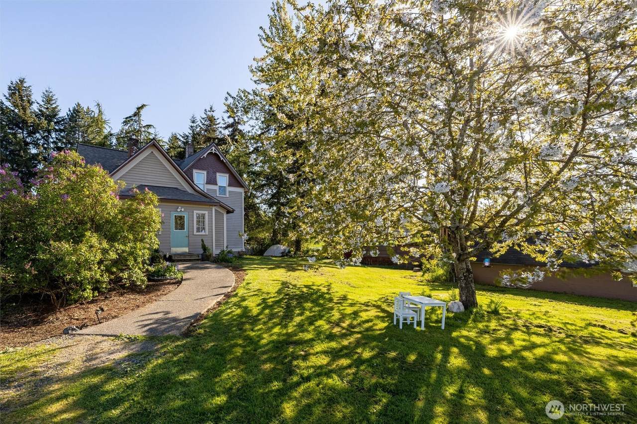 5311 Muriel Drive - Photo 1