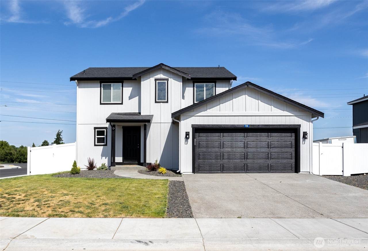 601 Oak Street - Photo 1