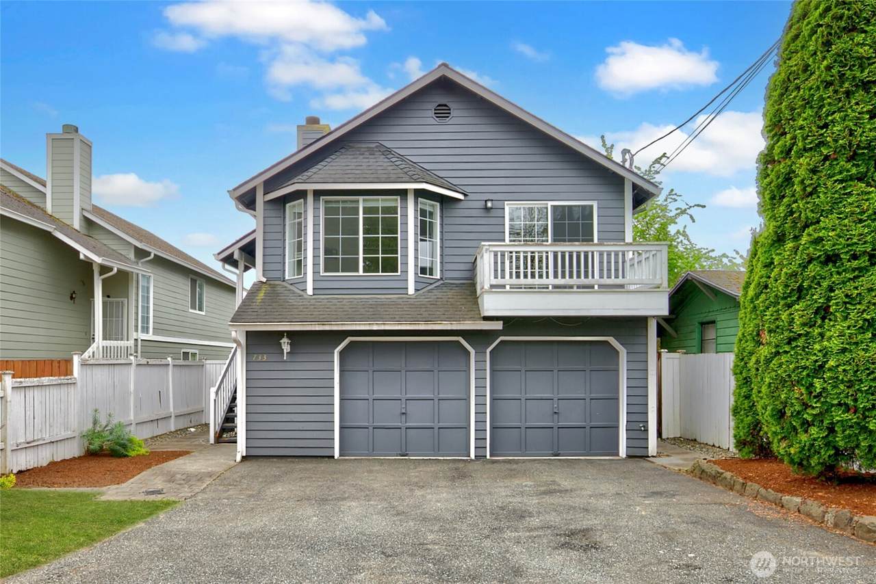 733 104th Street - Photo 1