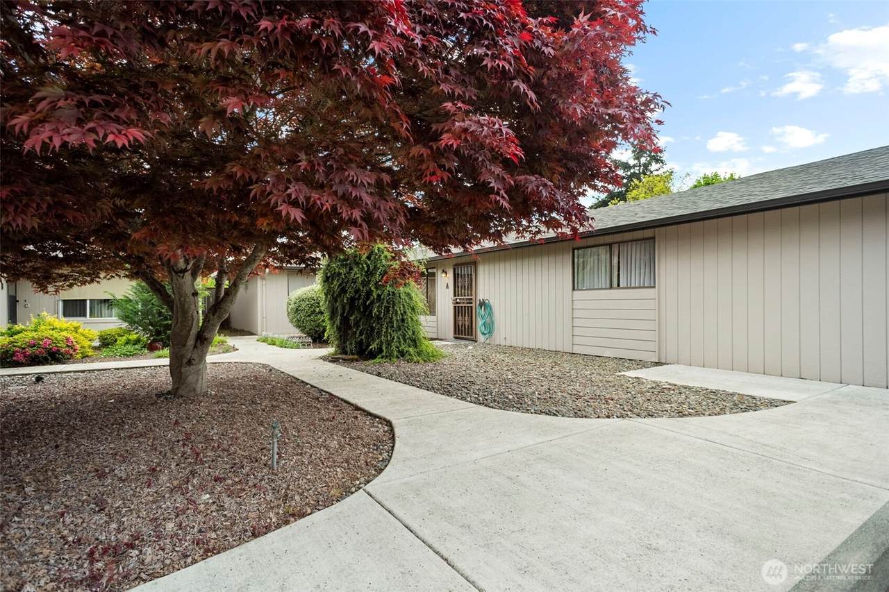 3513 45th Street - Photo 1