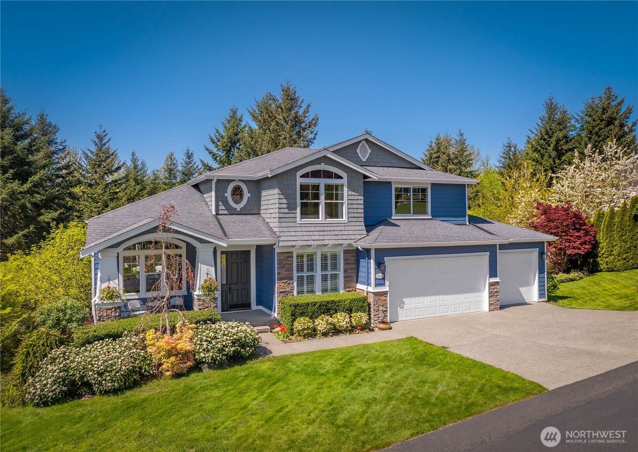 9420 185TH DRIVE SE - Photo 1