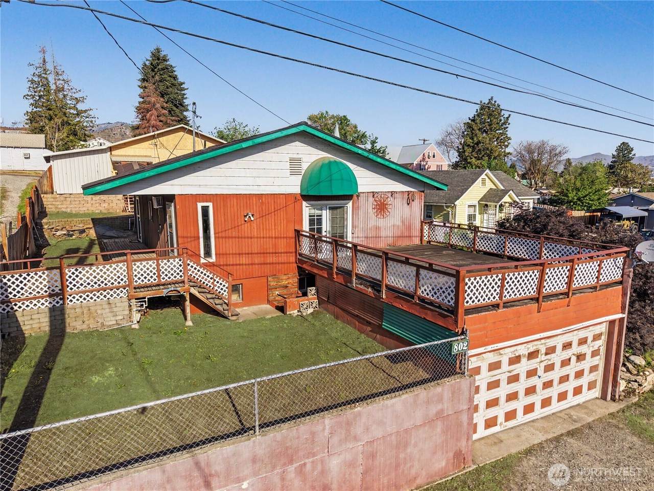 802 Chelan Avenue - Photo 1