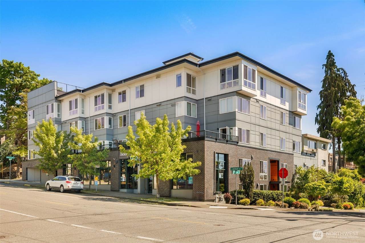 2901 Jackson Street - Photo 1