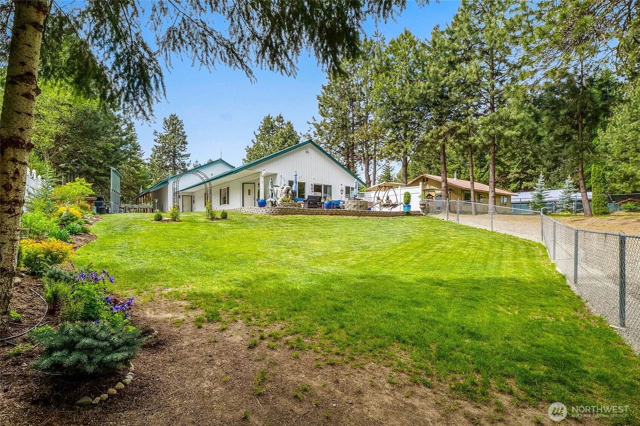 1811 Hundley Road - Photo 1