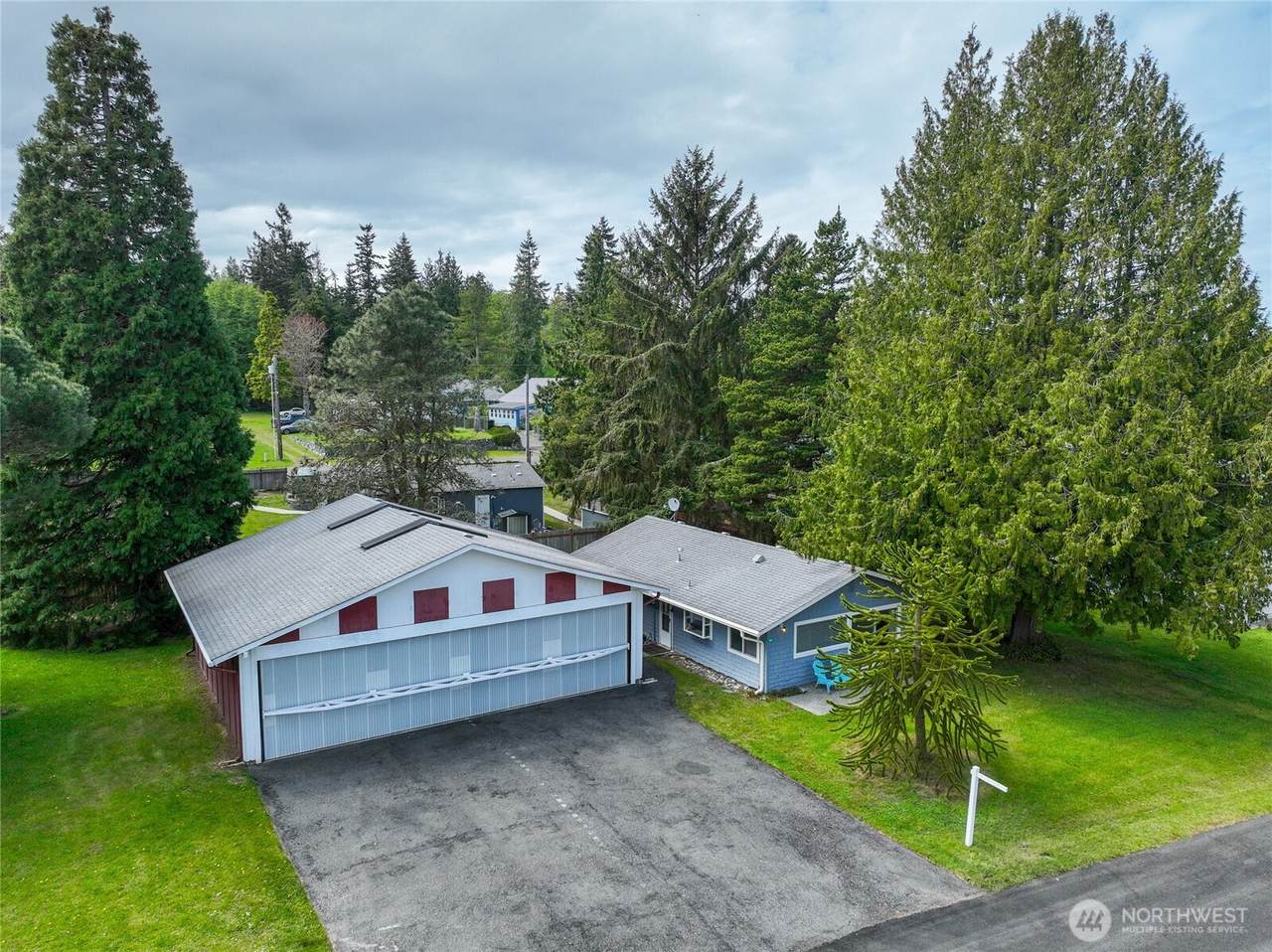 361 Salal Way - Photo 1