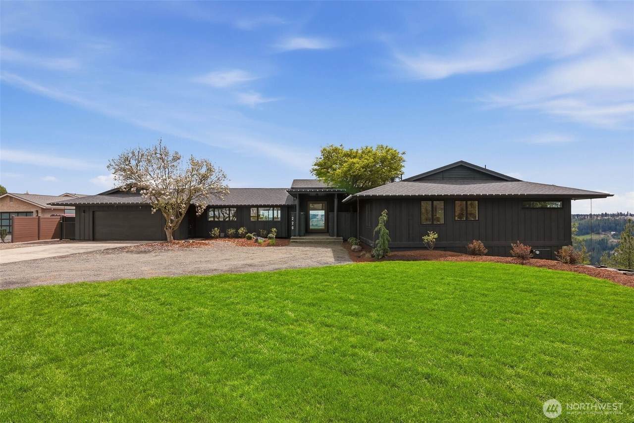 226 High Drive - Photo 1