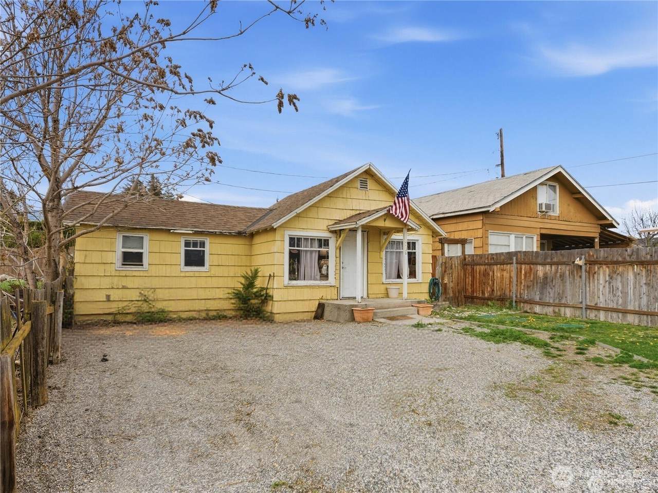 2436 Chatham Hill Drive - Photo 1