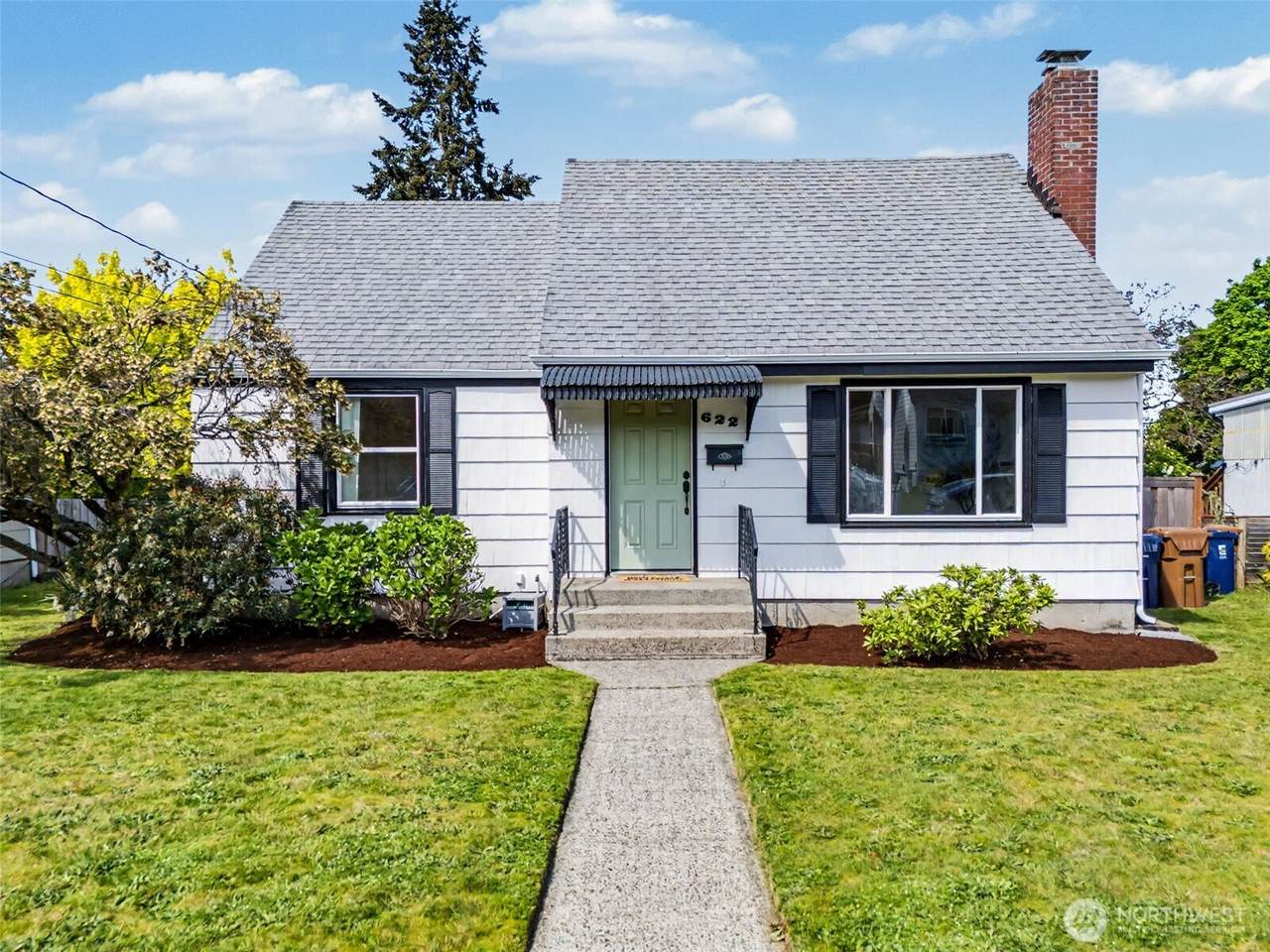 622 N Howard Street - Photo 1