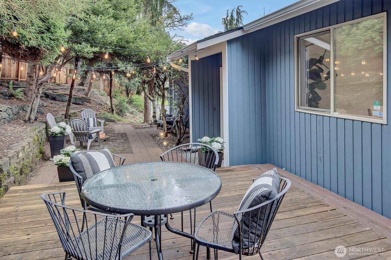 1915 11th Avenue - Photo 1