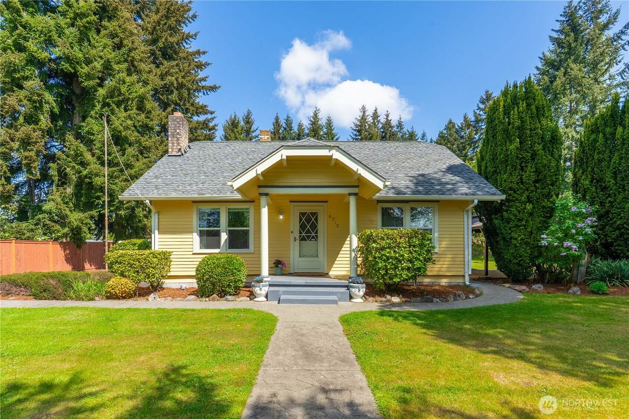 6713 128th Street - Photo 1