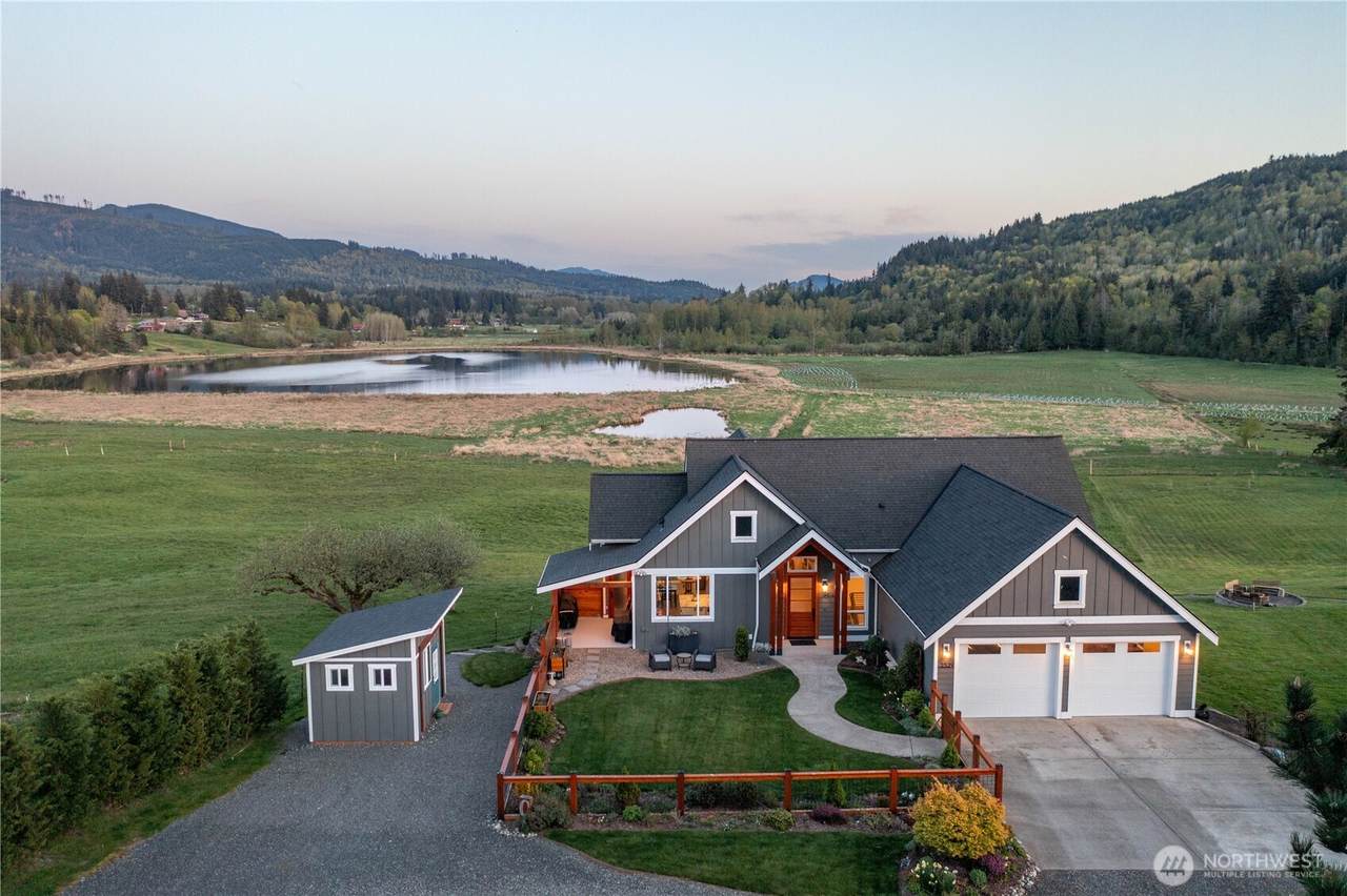 2529 Mount Baker Highway - Photo 1