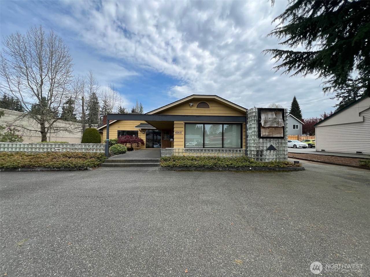 6915 Evergreen Way - Photo 1