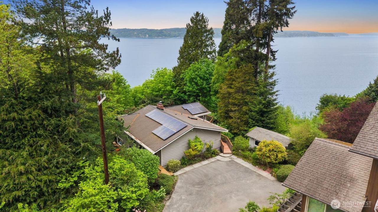 6031 88th Street - Photo 1