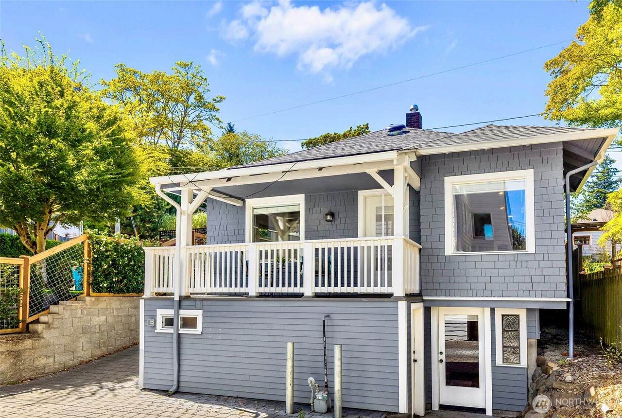 2423 3rd Avenue - Photo 1