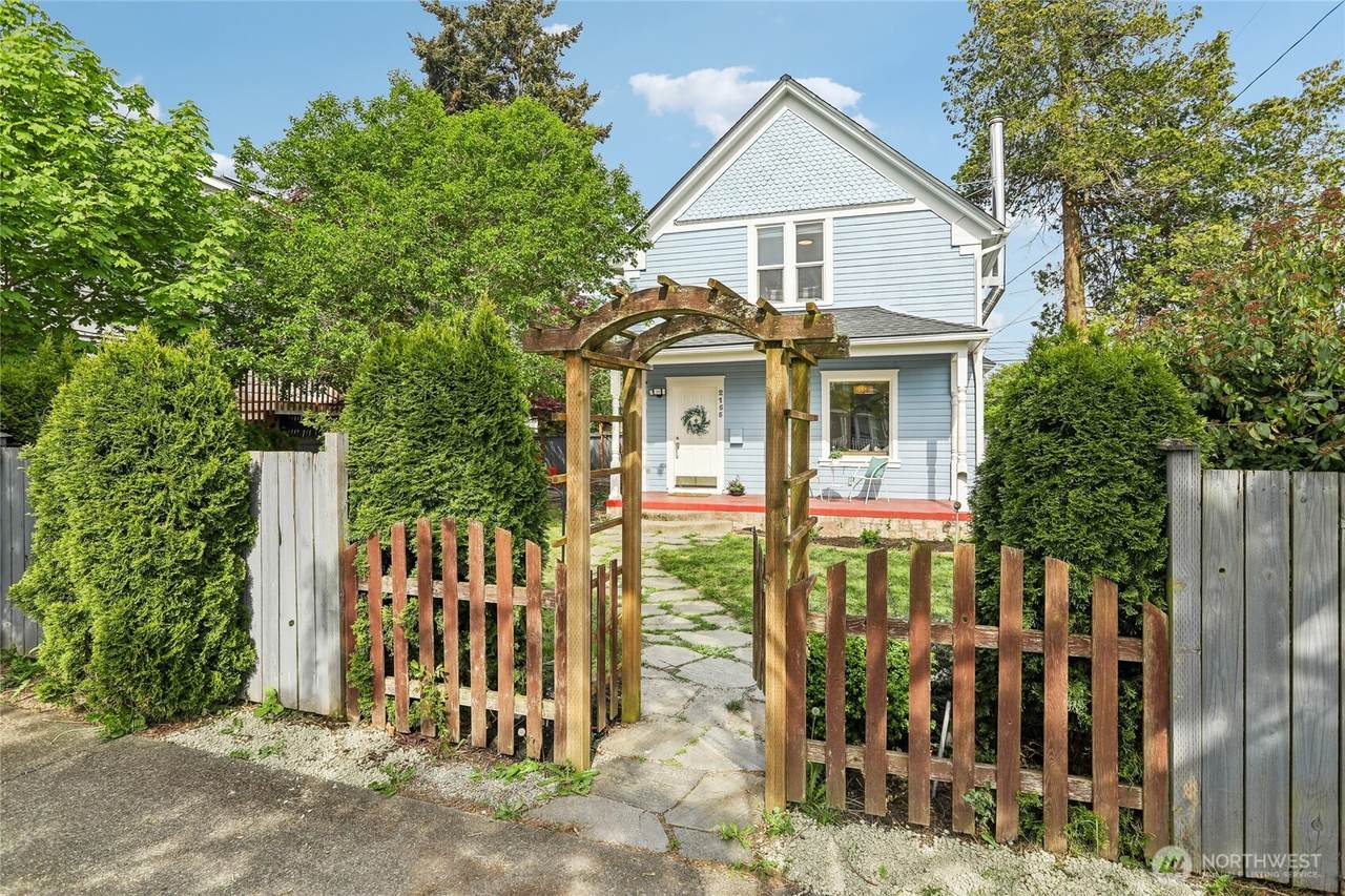 2155 M Street - Photo 1